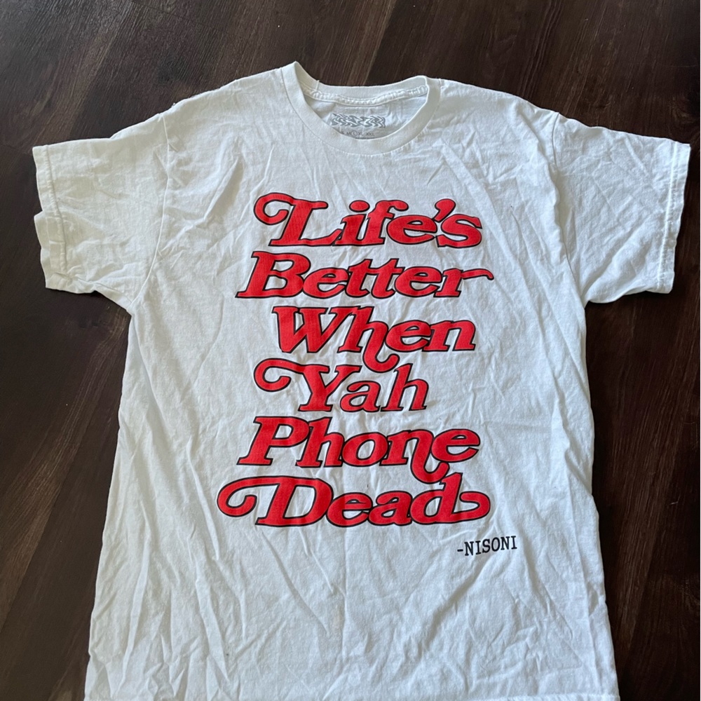 graphic tee